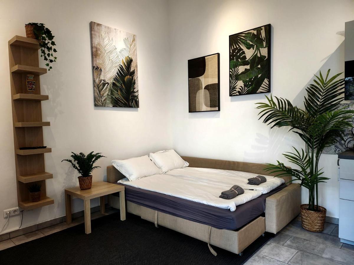 S18 "Garden In The City" Apartment Budapest Ngoại thất bức ảnh