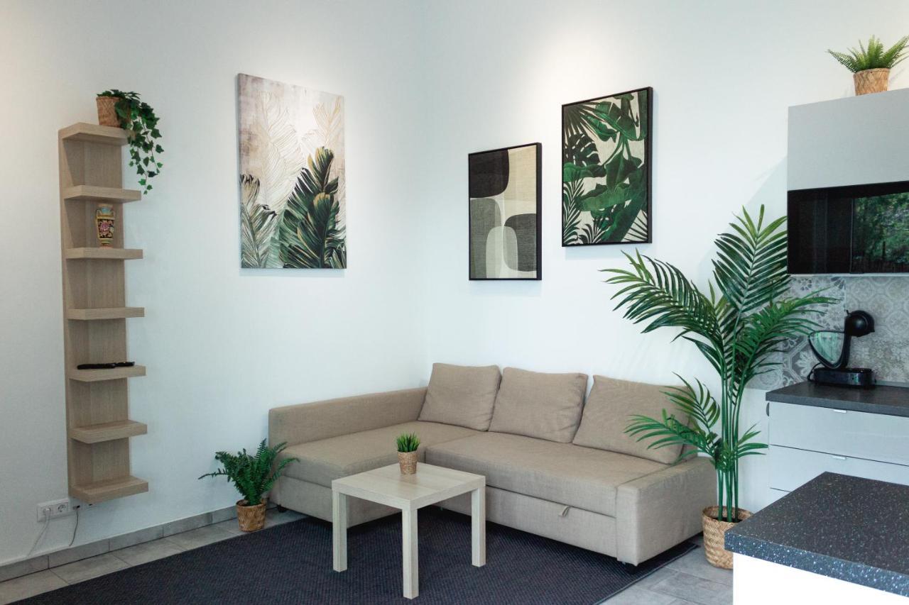 S18 "Garden In The City" Apartment Budapest Ngoại thất bức ảnh