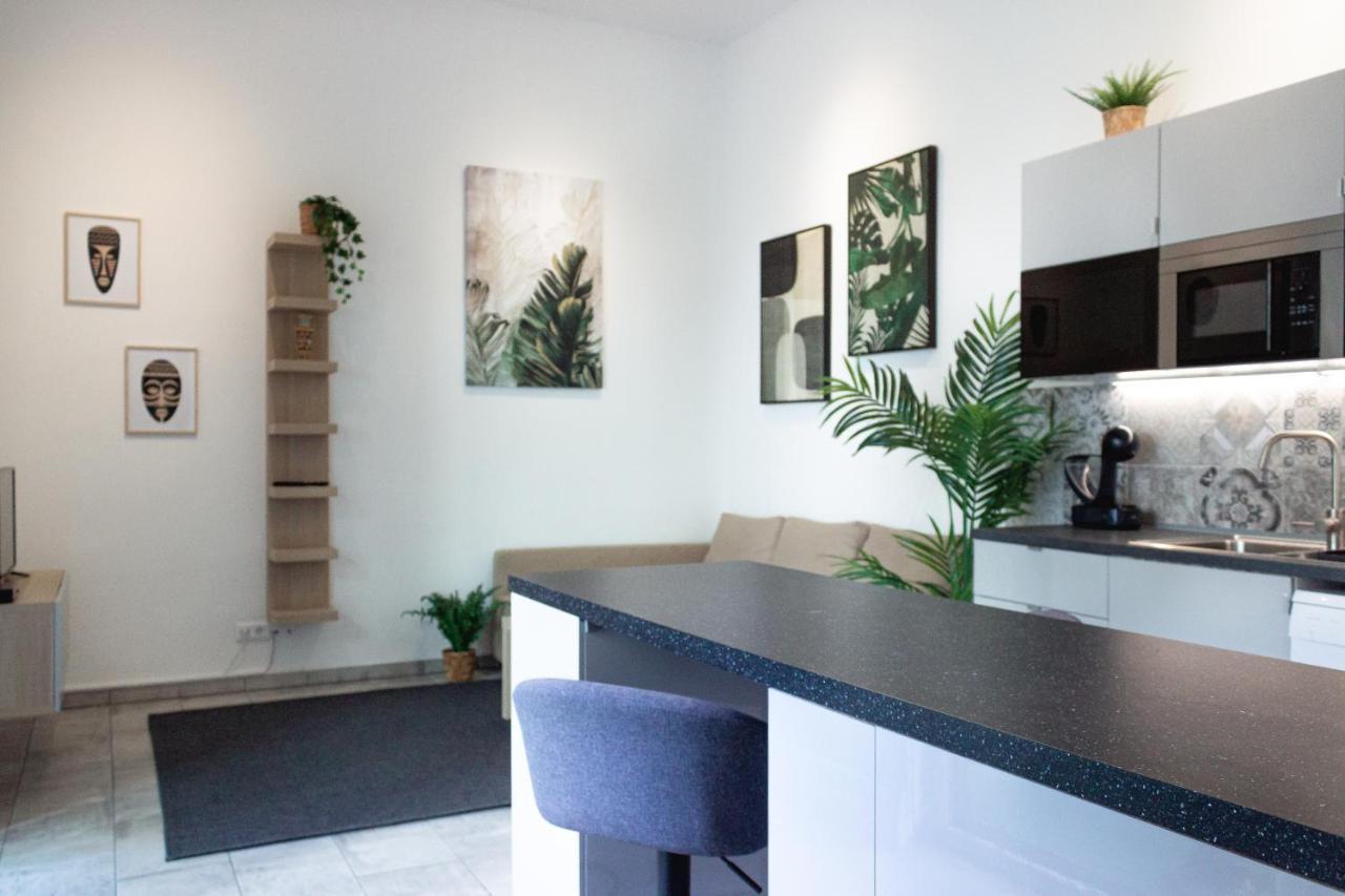 S18 "Garden In The City" Apartment Budapest Ngoại thất bức ảnh