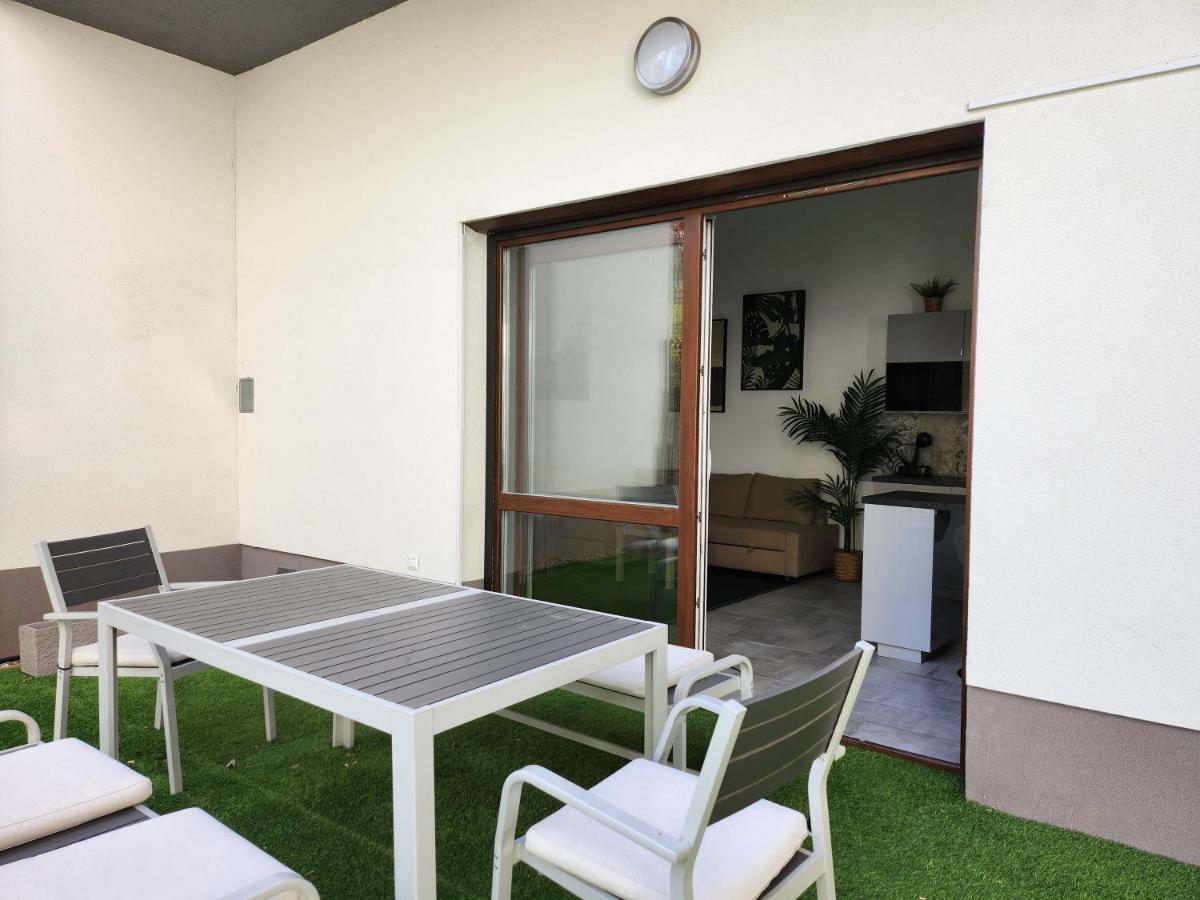 S18 "Garden In The City" Apartment Budapest Ngoại thất bức ảnh