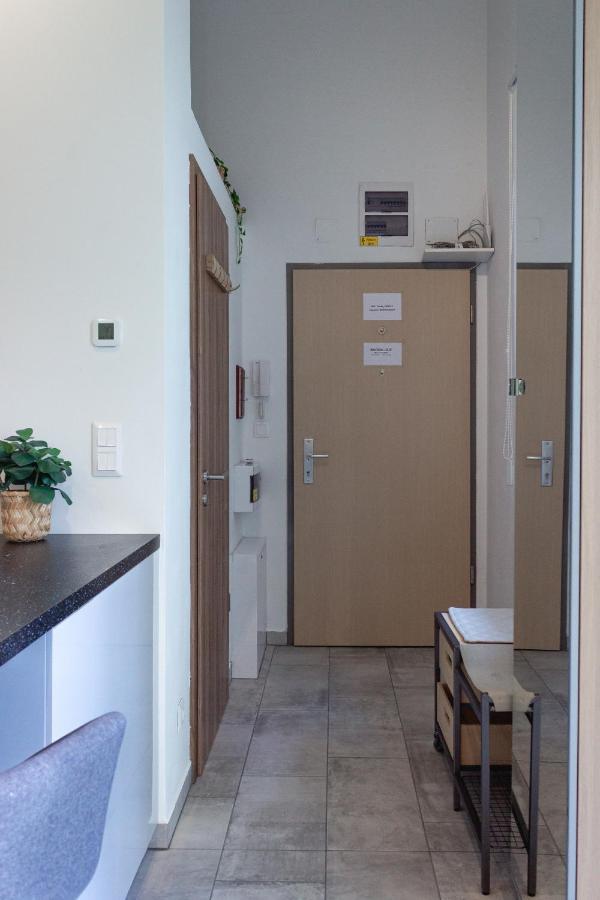 S18 "Garden In The City" Apartment Budapest Ngoại thất bức ảnh
