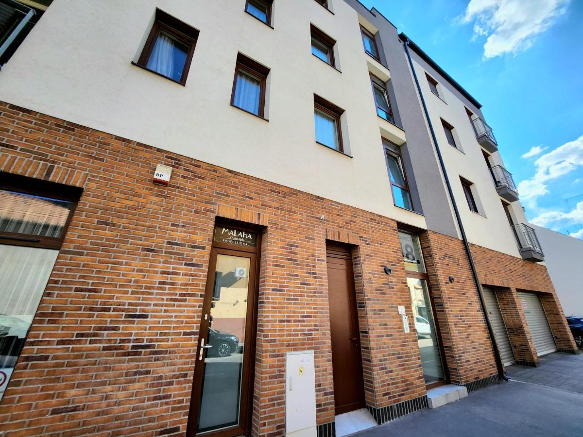 S18 "Garden In The City" Apartment Budapest Ngoại thất bức ảnh